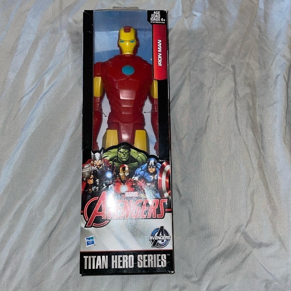 Marvel Avengers Titan Hero Series Iron Man Action Figure